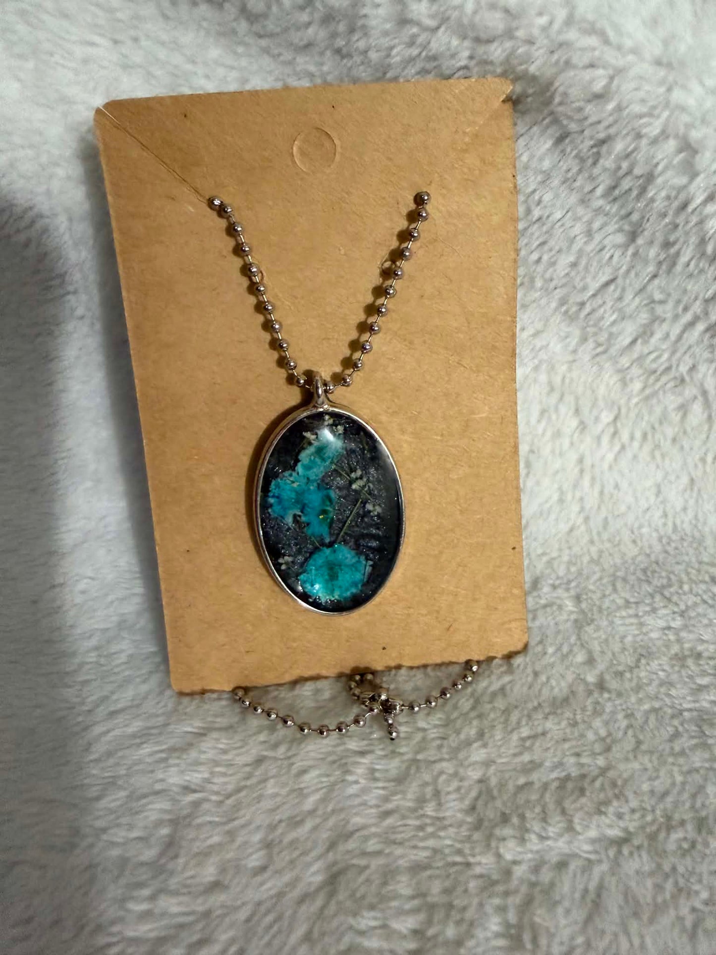 Turquoise Baby's Breath Oval Resin Pendant Necklace