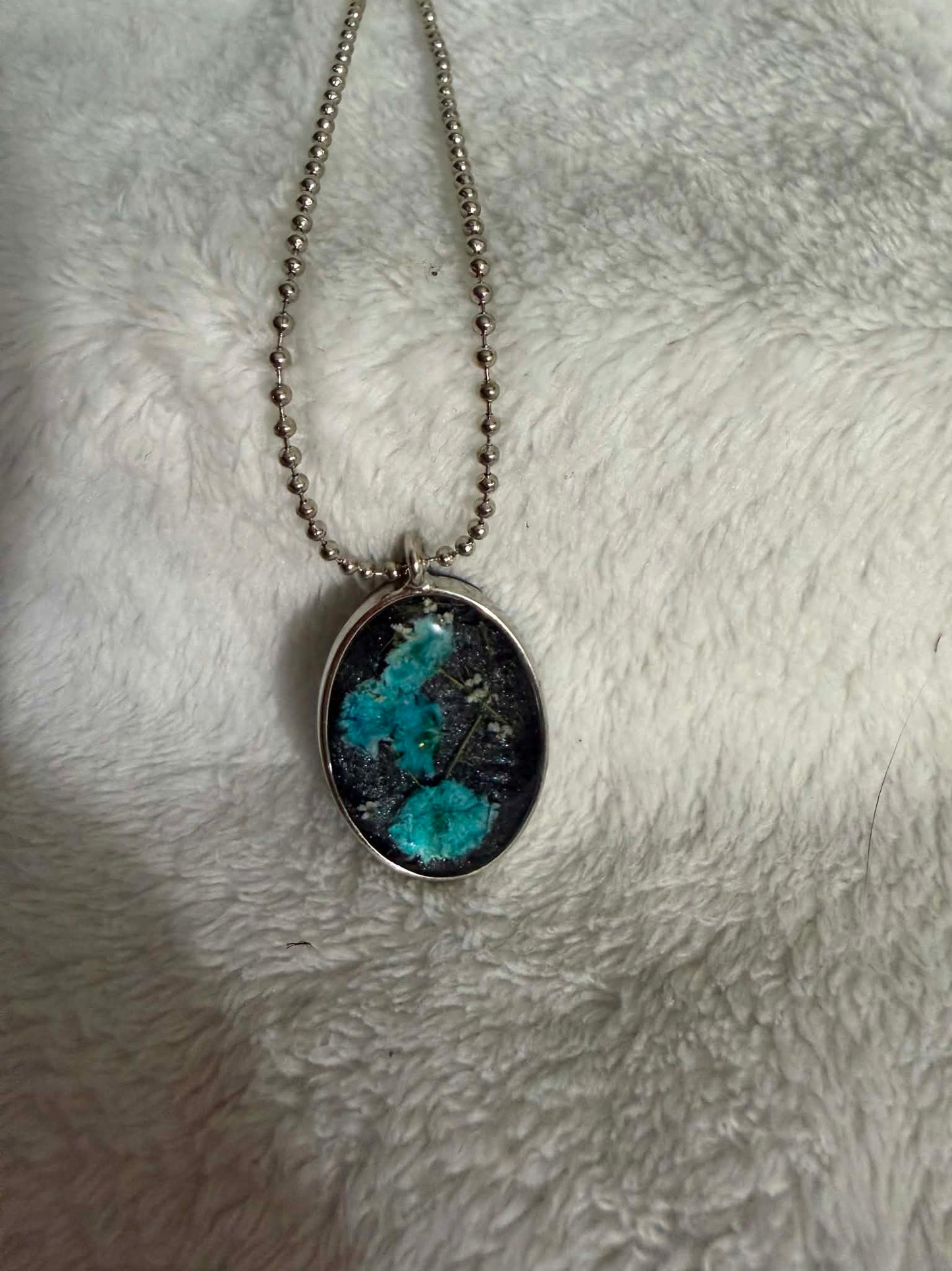 Turquoise Baby's Breath Oval Resin Pendant Necklace