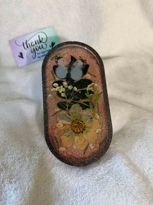 Small Oval Black & White Butterfly, Daisy & Queen Anne's Lace Trinket Tray