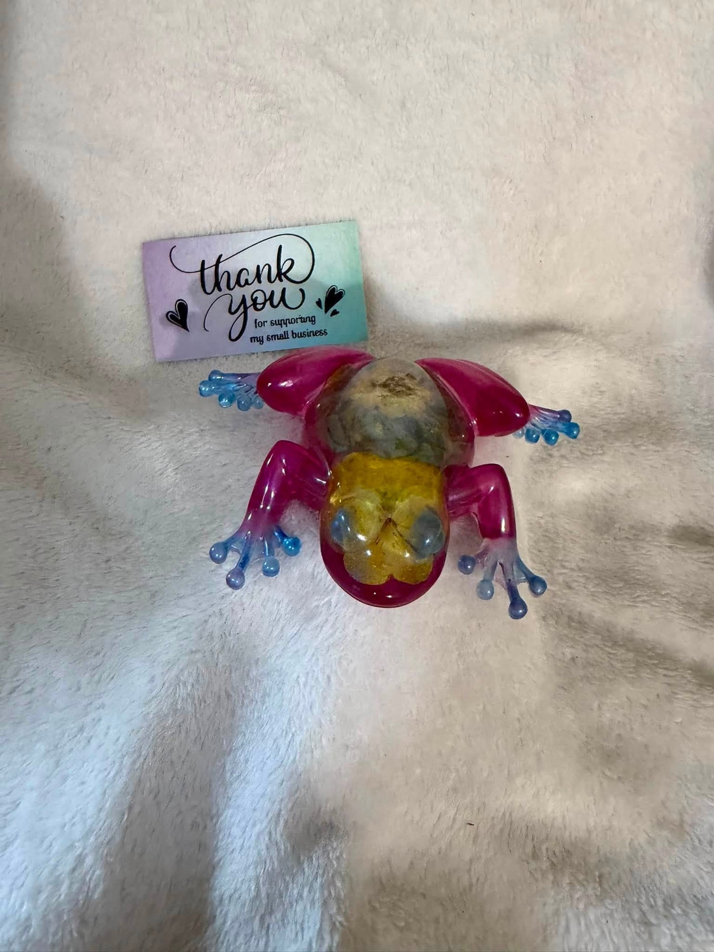 Medium Frog Figurine with Dried Hydrangea & Daisy