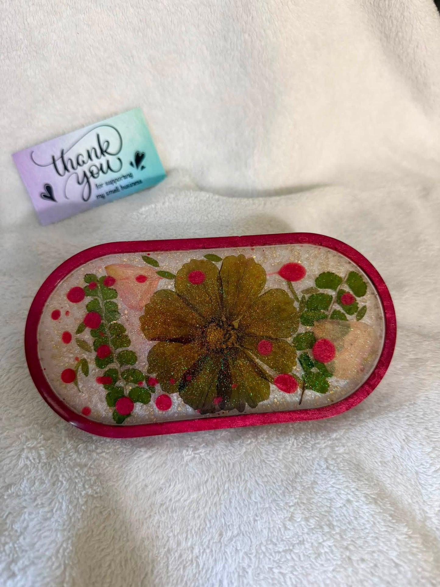 Pressed Cosmos & Leatherleaf Fern Gold Trinket Tray
