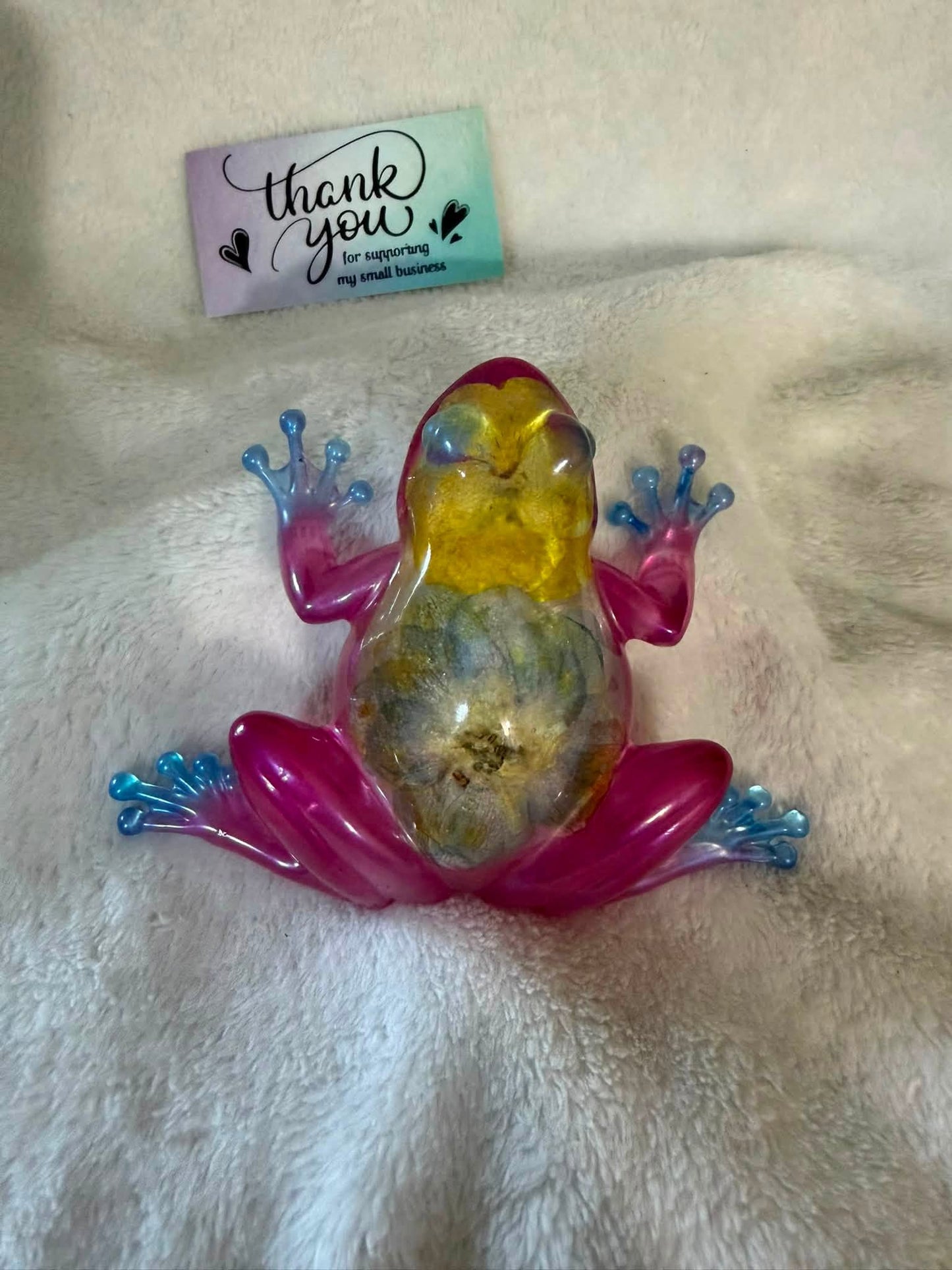 Medium Frog Figurine with Dried Hydrangea & Daisy