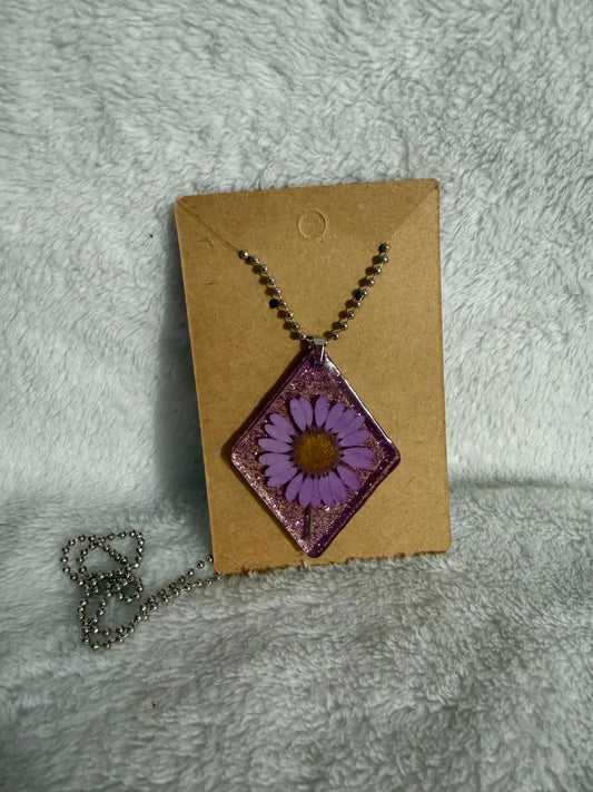 Pressed White Daisy Resin Diamond Pendant Necklace