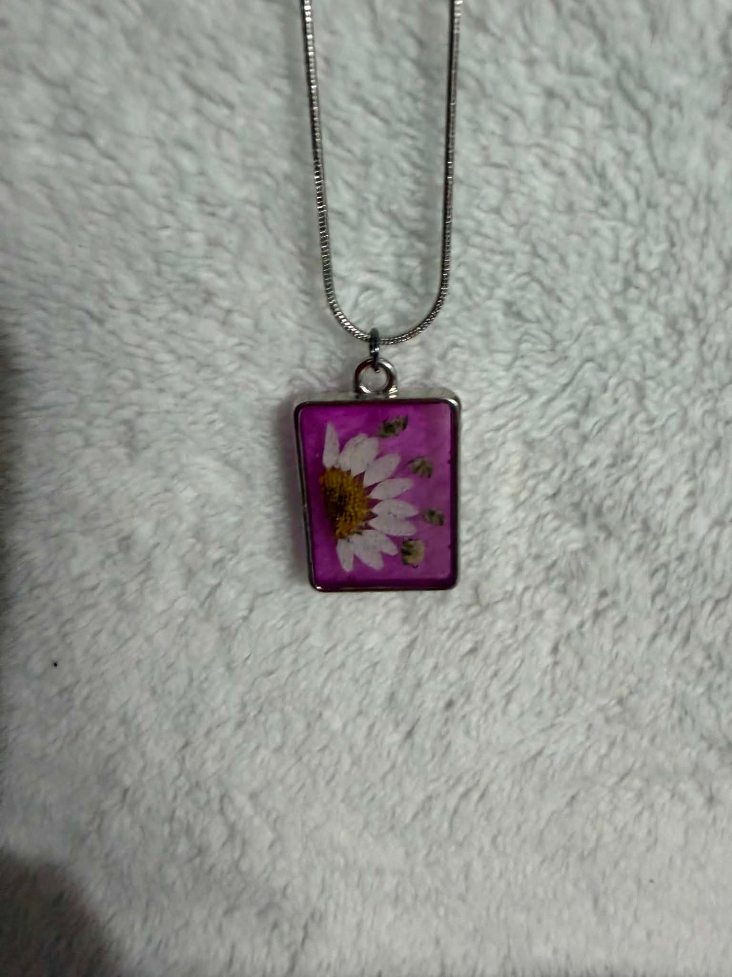 Daisy Botanical Resin Bezel Pendant Necklace