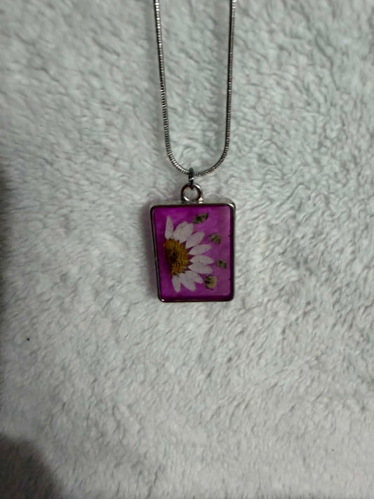 Daisy Botanical Resin Bezel Pendant Necklace