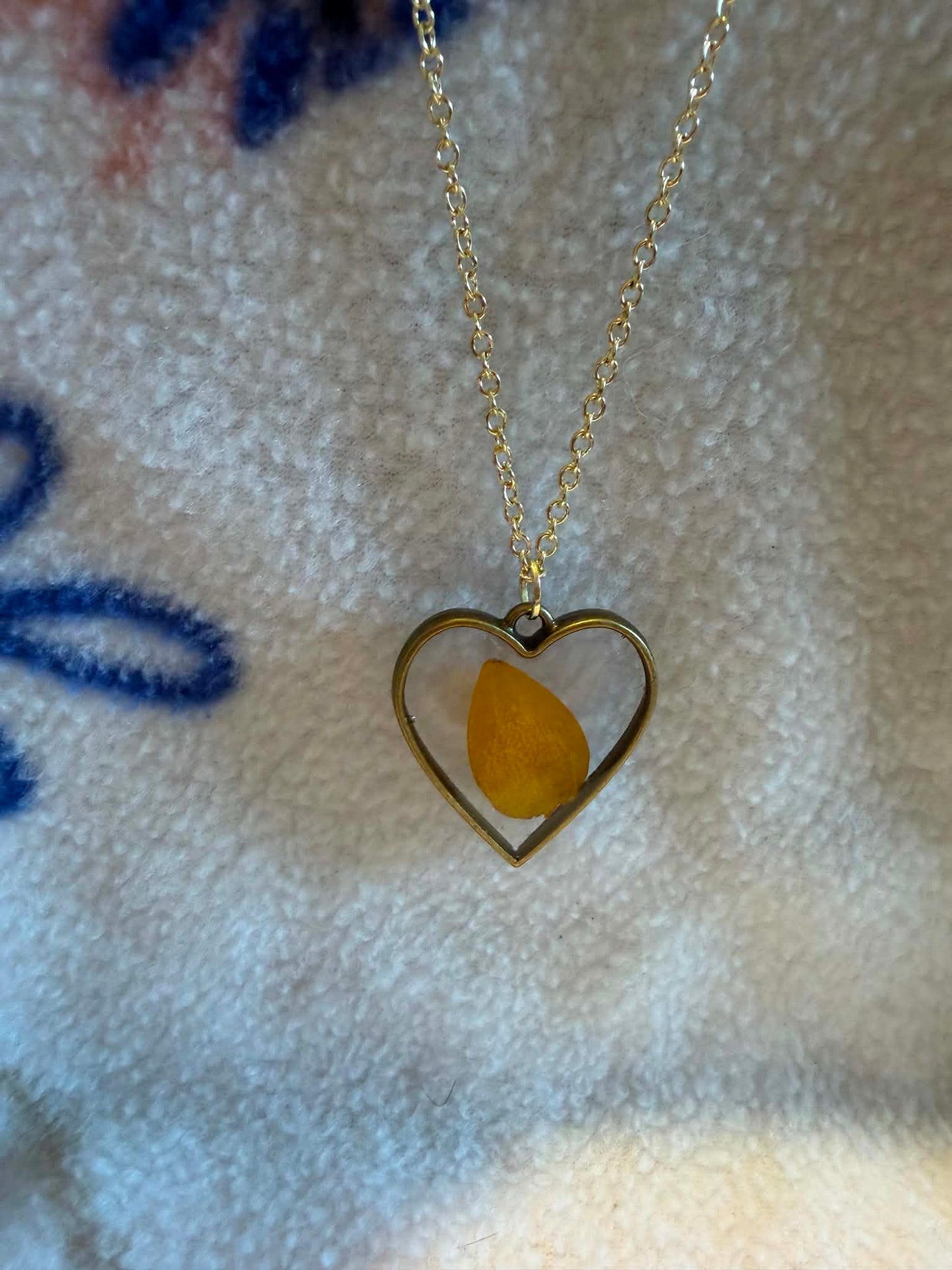 Vintage Gold-Tone Botanical Heart Locket Necklace